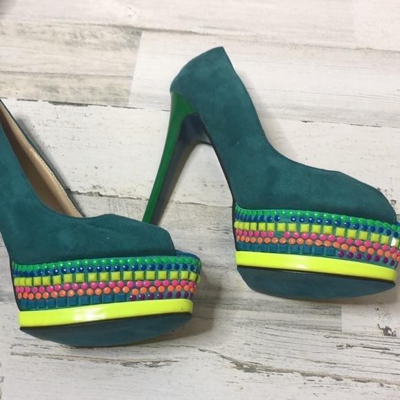 Scene Green Bright Bold Peep Toe Colorful 6 Inch Heel Size Ten - Picture 5 of 8